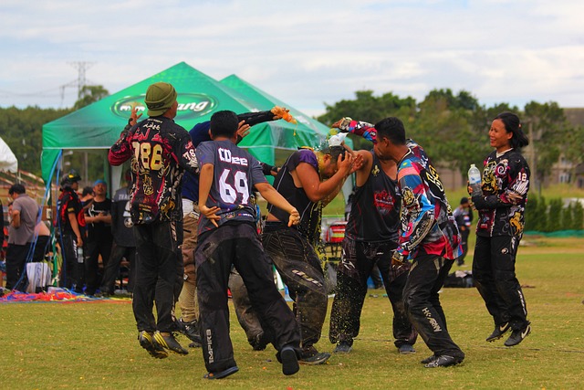 言辞交锋早 言辞交锋早